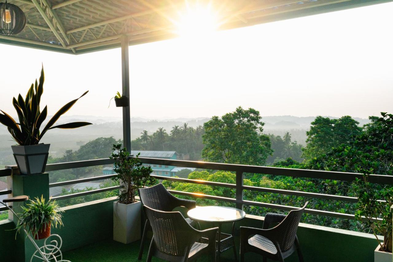 Mount Rich Rumassala Hotell Unawatuna Exteriör bild