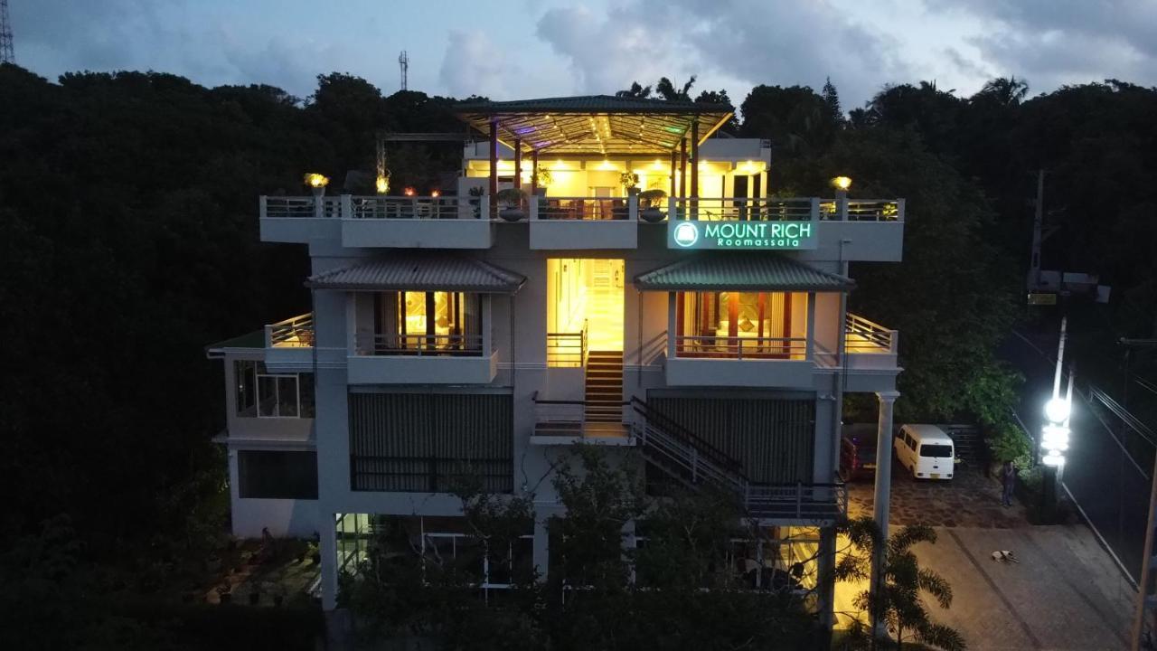 Mount Rich Rumassala Hotell Unawatuna Exteriör bild